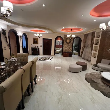 Super Luxury Flat Near Airport شقة سكنية قمة الفخامة والاتساع بقرب المولات التجارية و المطار Cairo Exterior photo