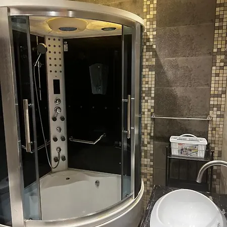 Super Luxury Flat Near Airport شقة سكنية قمة الفخامة والاتساع بقرب المولات التجارية و المطار Cairo Exterior photo