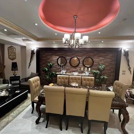 Super Luxury Flat Near Airport شقة سكنية قمة الفخامة والاتساع بقرب المولات التجارية و المطار Cairo Exterior photo