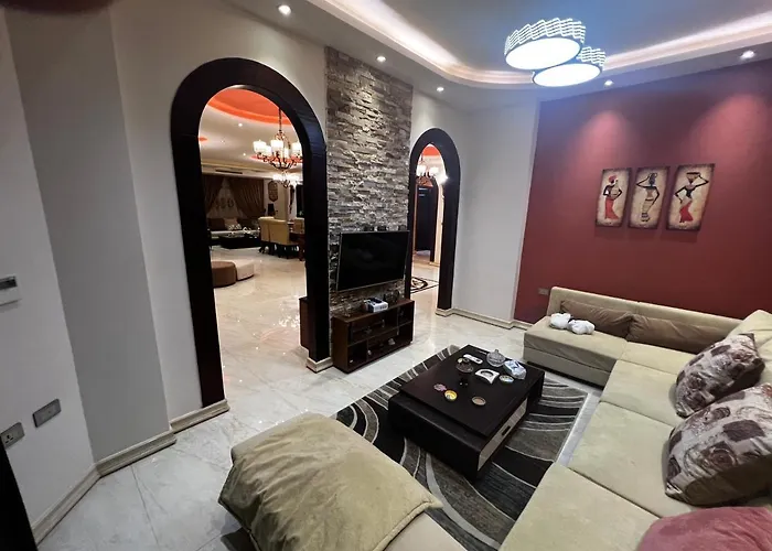 Super Luxury Flat Near Airport شقة سكنية قمة الفخامة والاتساع بقرب المولات التجارية و المطار