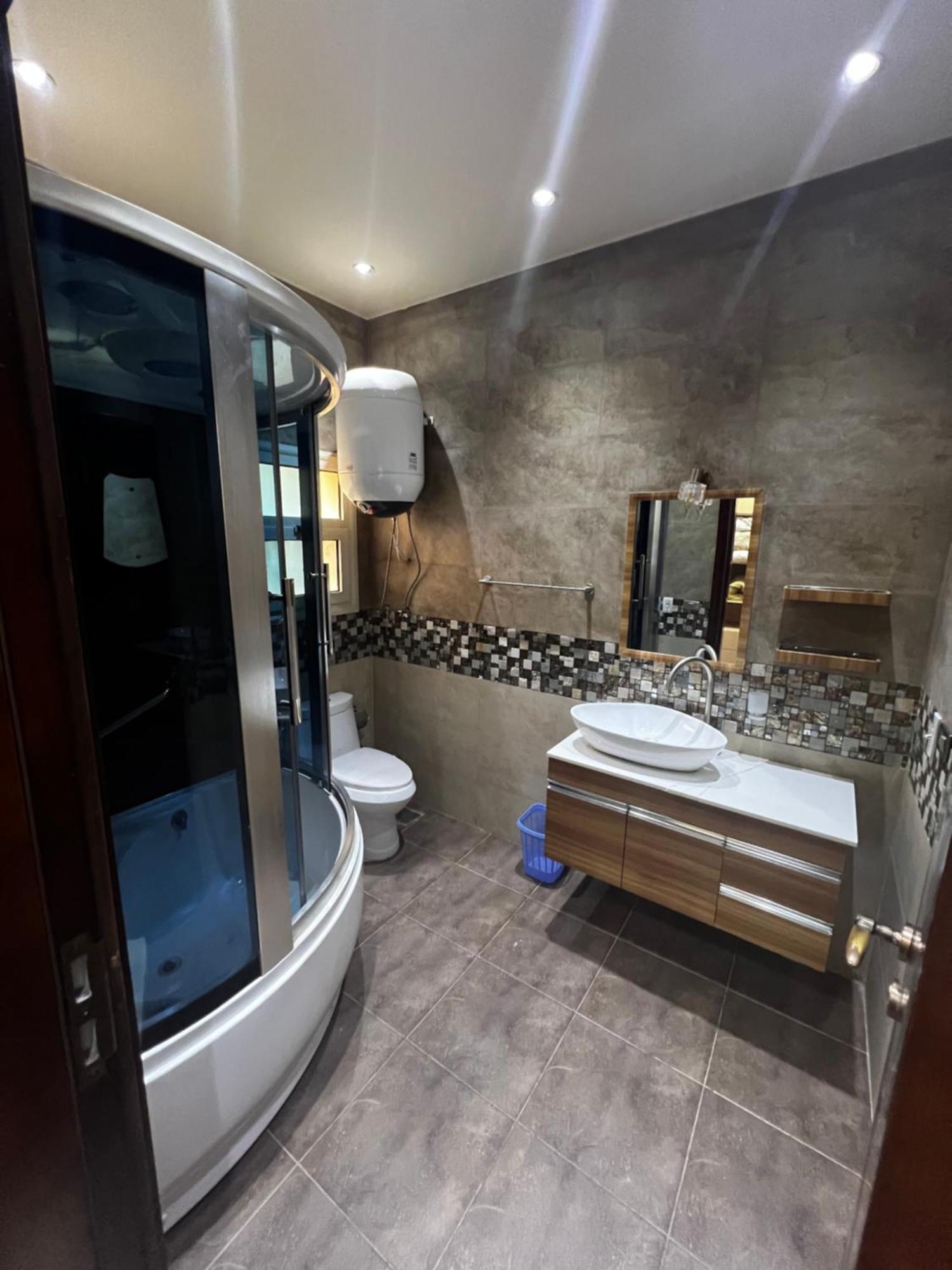 Apartment Super Luxury Airport Flats